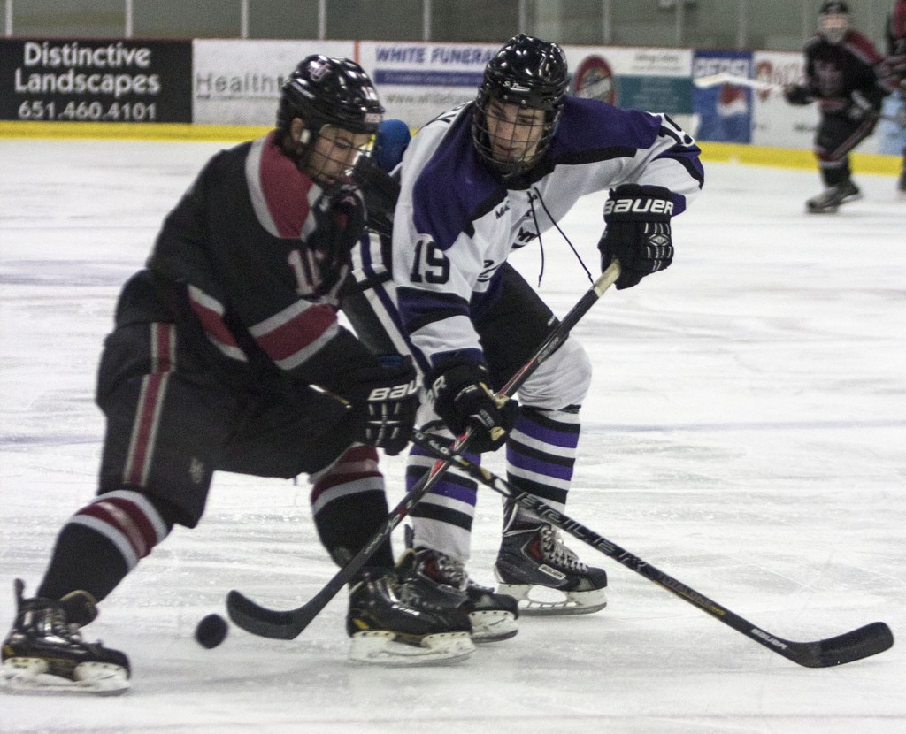 Men’s Hockey Routs Hamline 8-0, Retains No. 2 Miac-spot – Tommiemedia