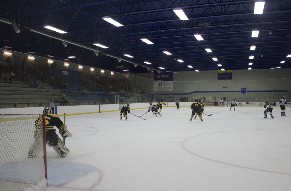 151110_W_HOCKEY
