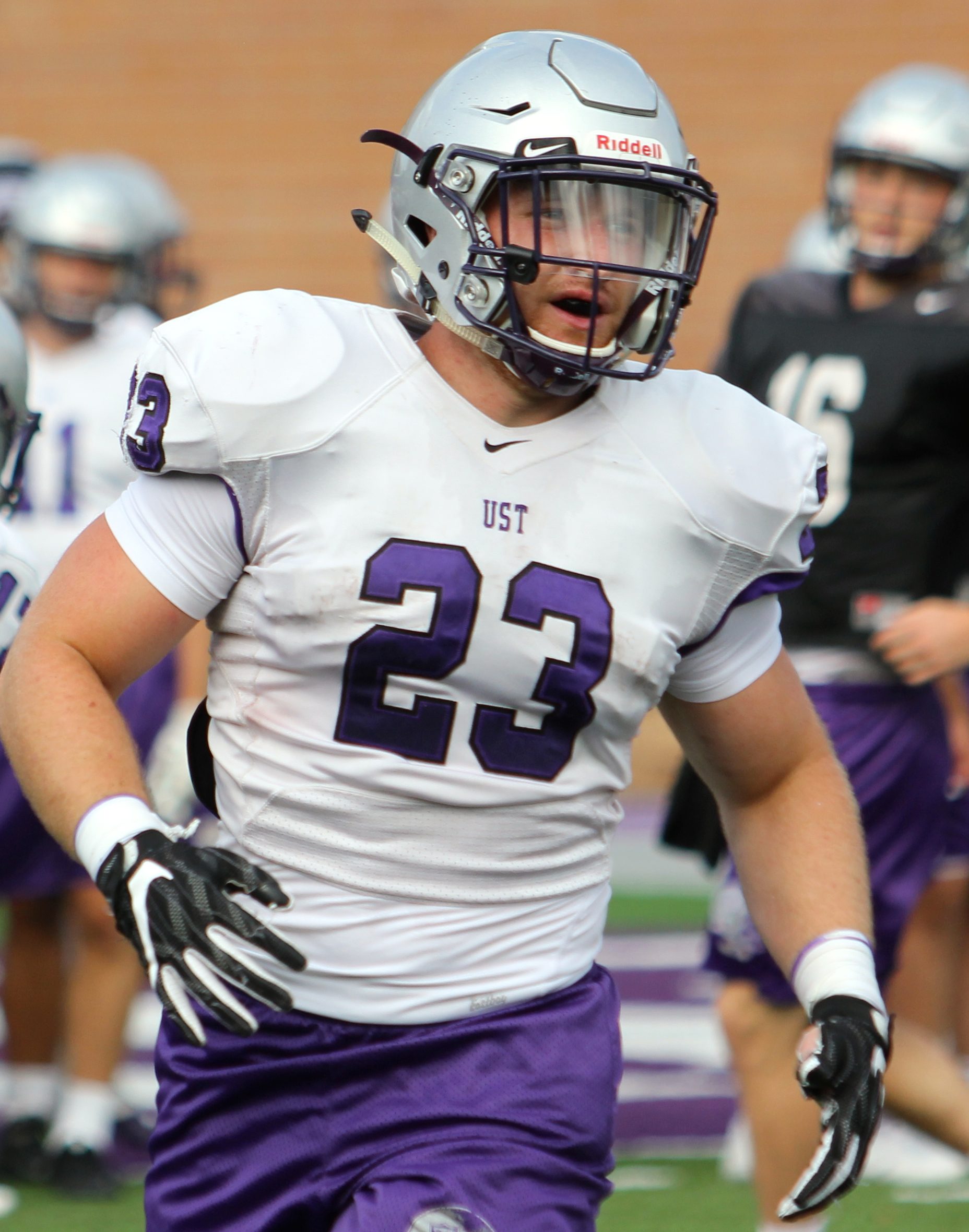 Tommie Football Eyes Third-consecutive Undefeated Regular Season ...