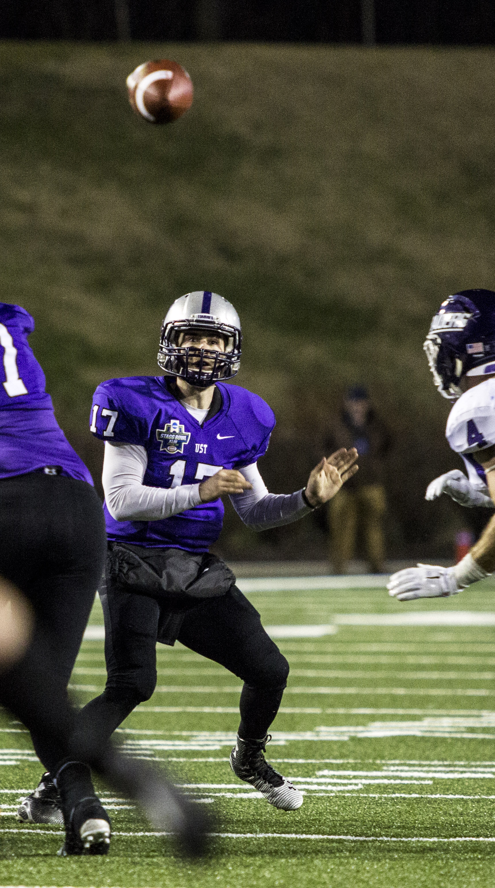151218_FOOTBALL_STAGG