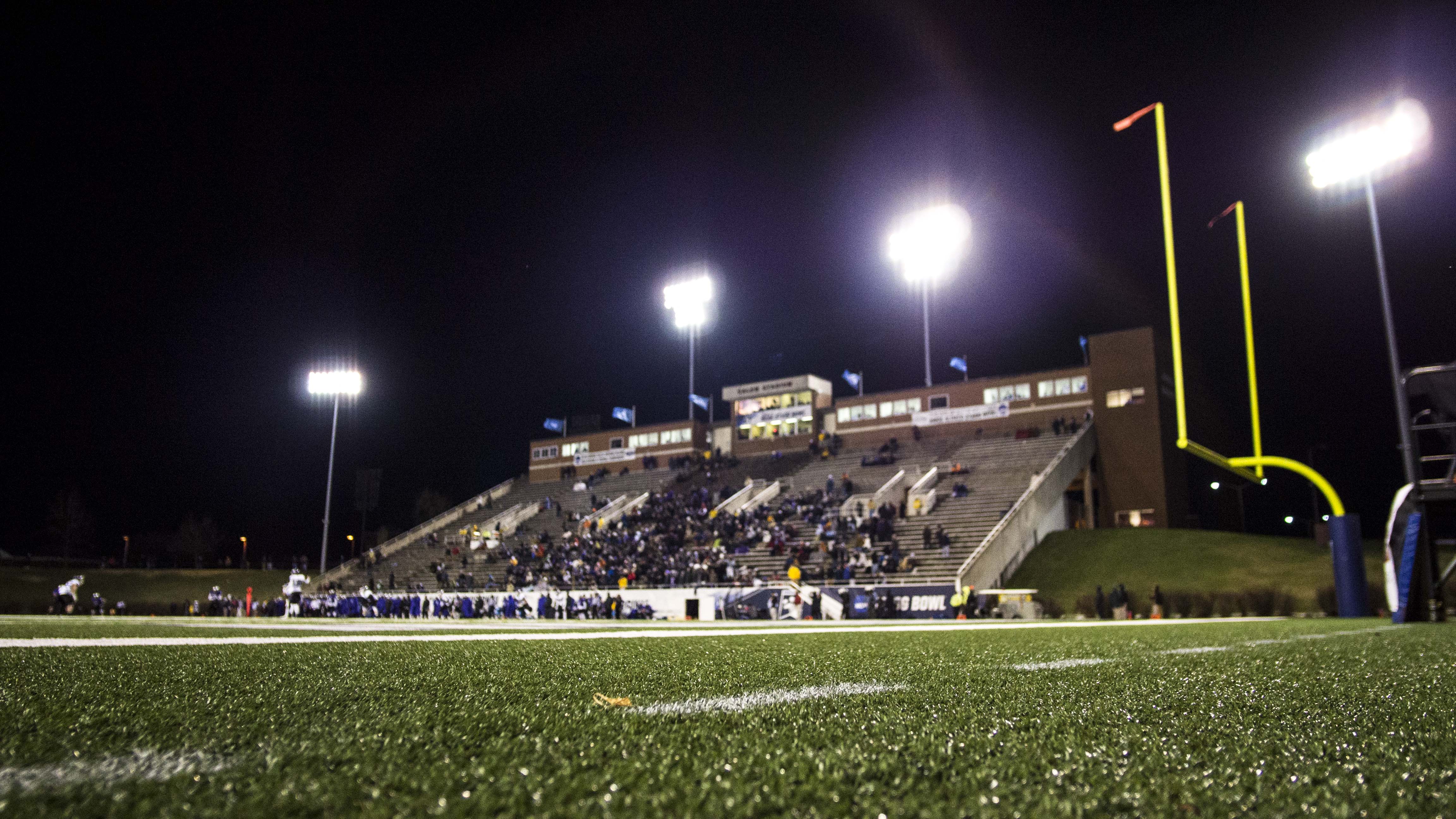 151218_FOOTBALL_STAGG